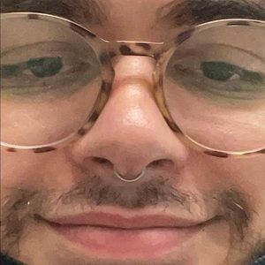 Meet your Posher, Héctor